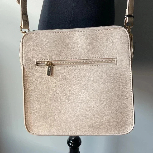 Espe| Crossbody Vegan Purse - Picture 3 of 9